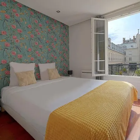Appartement Charmant Studio For 3 Au Coeur De Paris